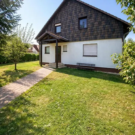 Green Country House Apartment